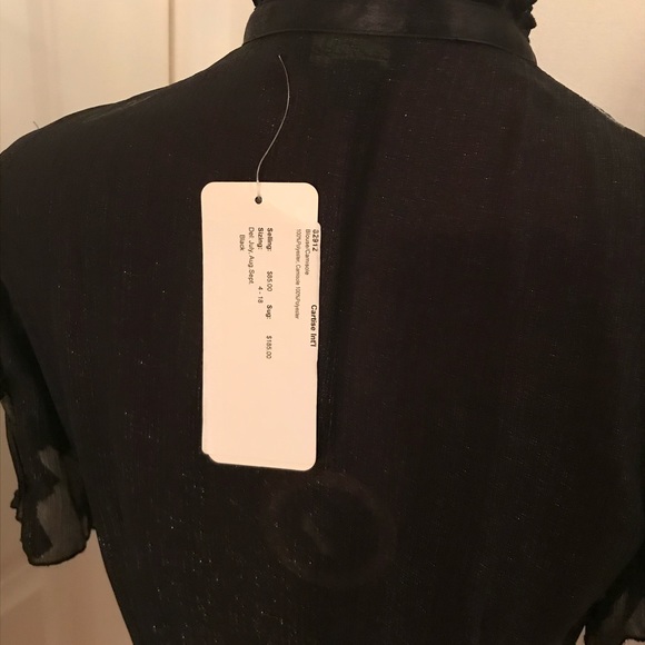 NWT Cartise blouse - Picture 2 of 3